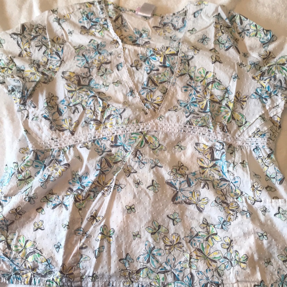 Skechers Scrub top